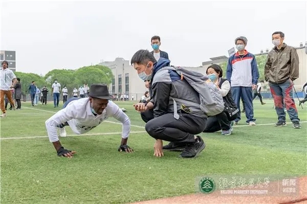 搜球体育APP下载